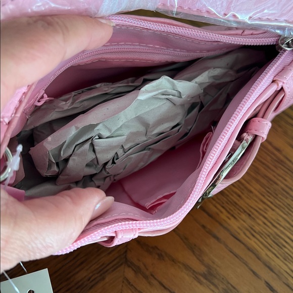 Pink Shoulder Bag - Sleek Women’s Handbag - Picture 4 of 4